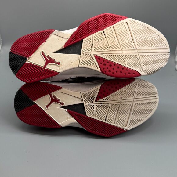 Jordan True Flight Men's 10 White Leather Basketball Sneakers Lace-Up Ankle - Picture 8 of 10